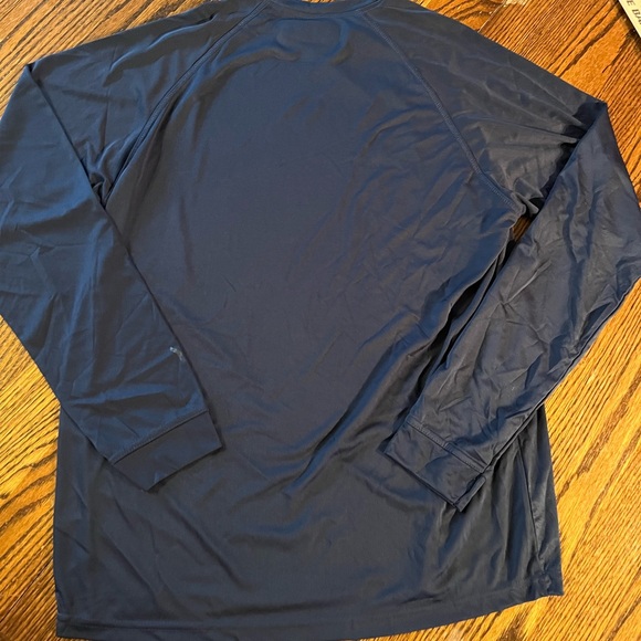 Russell Long Sleeve - Picture 5 of 6